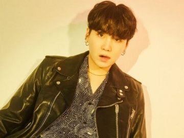 Suga BTS Beberkan Alasan Dirinya Belajar Bermain Gitar