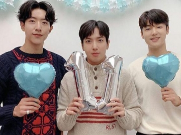 Kini Bertiga, Jung Hwa Cs Rayakan 11 Tahun Debut CN BLUE dengan Pesan Manis