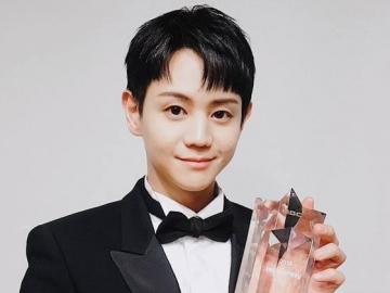 Yoseob HIGHLIGHT Tulis Pesan Haru Usai Terungkap Jadi Sosok Pemenang 8 Kali di 'King of Mask Singer'