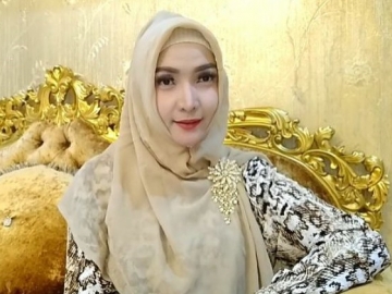 Roro Fitria Tegaskan Hijab Bukan Penghalangnya Sebagai DJ: Kita Jualan Musik, Bukan Lekuk Tubuh!