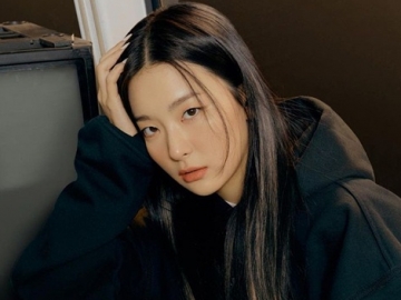 Seulgi Red Velvet Ikut Kampanyekan Brand Sepatu Converse