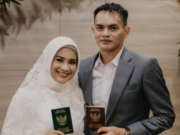 Manajer Bongkar Awal Pertemuan Ikke Nurjanah dan Suami, Ternyata Jalani Pacaran Singkat