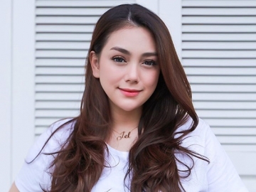 Satu Bulan Lebih Tinggalkan Rumah Tanpa Bawa Anak-anaknya, Celine Evangelista: Itu Berat