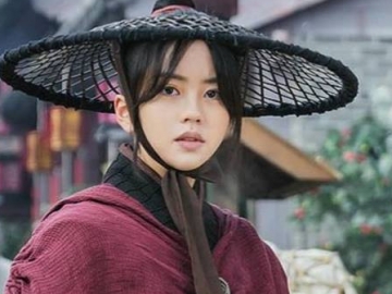  Hanbok Dipermasalahkan Netter Tiongkok, Fans Bela Kim So Hyun 