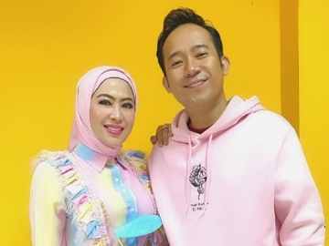 Istri Denny Cagur Malah Kena Sindir Saat Ungkap Pertemuannya dengan Mak Kokom Nenek Sebatang Kara