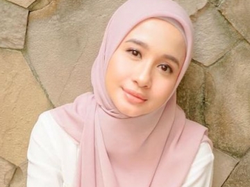  Engku Emran Tunangan Dengan Pacar Baru, Laudya Cynthia Bella Lakukan Ini