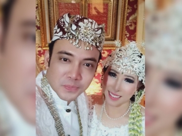 Begini Tanggapan Henny Mona Soal Pernikahannya dengan Sandy Tumiwa Dianggap Settingan