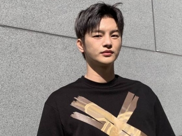 Pamer Selca Baru dengan Kacamata Kebesaran di Instagram, Penampilan Seo In Guk Disebut Beda