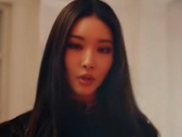 Rilis Video Musik 'Demente' Versi Spanyol, Chungha Banjir Pujian Fans