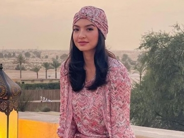 Raline Shah Kena Tegur Dikira Masuk Masjid Pakai Sandal, Fans Membela Sekaligus Ungkap Faktanya