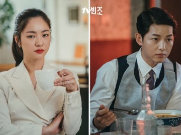 Jeon Yeo Bin Bagikan Momen-momen Romantis Bareng Song Joong Ki di 'Vincenozo' Lewat IG Pribadi