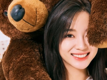 Kim Sejeong Ungkap Persahabatannya dengan Chanhyuk AKMU dan Rasanya Tinggal Sendiri