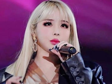  Park Bom Kembali Ungkit Reuni 2NE1 Masih Berstatus Rahasia