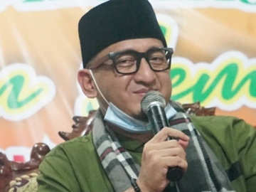  Tulang Ekor Cedera, Ustadz Zacky Mirza Dilarang Duduk Lama-lama