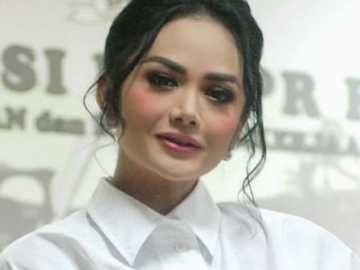  Posting Foto Sebagai Anggota DPR, Krisdayanti Banjir Pujian