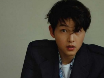 Jadi Tipe 'Kuper', Song Joong Ki Akui Tak Biasa Ambil Foto Hingga Heran Lihat Orang Motret Makanan