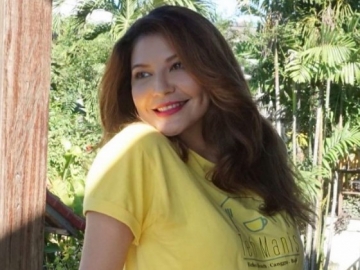 Dikritik Pakai Baju Renang, Tamara Bleszynski Semprot Netizen: Pikiran Kamu yang Perlu Dijaga!