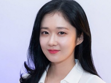 Jang Nara Beri Pujian Yong Hwa dan Bicara Kemungkinan 'Sell Your Haunted House' Season 2