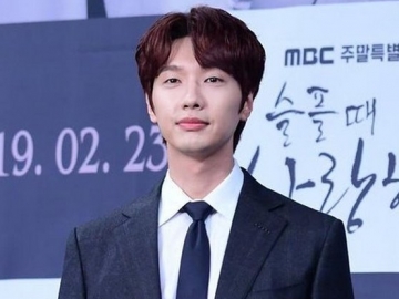 Ji Hyun Woo Bicara Soal Jatuh Cinta dengan Wanita Usia 70 Tahun di Film 'Everglow'