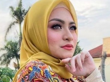  Video Syur Dengan Manajer Viral, Nathalie Holscher Santai