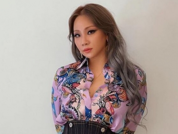 Tampil Futuristik, CL Jadi Idol Kpop Pertama Tampil Pemotretan Bareng Majalah Jerman 032c