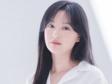 Pancarkan Visual Menawan di Foto Profil Terbaru, Kim Ji Won Tuai Sanjungan Netter