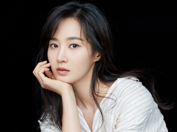 Tampil Anggun dan Elegan di Majalah, Yuri Sebut Fans Jadi Alasan Utama Bikin YouTube Channel