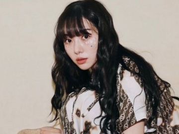 Kembali Sapa Fans dengan Selfie Cantik di Instagram, Mina Eks AOA Pamer Bekas Luka Bunuh Diri