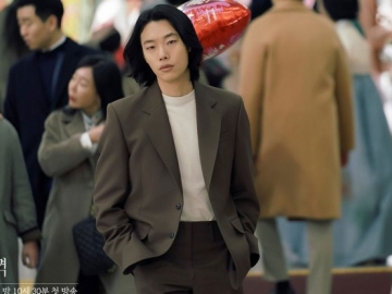 Berkarisma, Visual Ryu Jun Yeol Berambut Gondrong Bikin Netizen Takjub di Still Cut 'Lost'