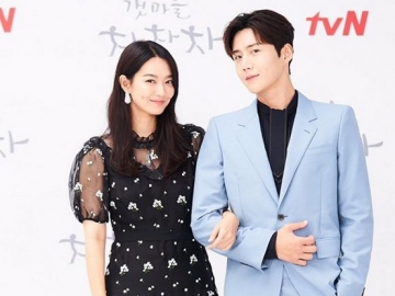 Saling Memuji, Kim Seon Ho-Shin Min A Berbagi Pikiran Soal Julukan 'Dimple Couple' di 'HometownCha'