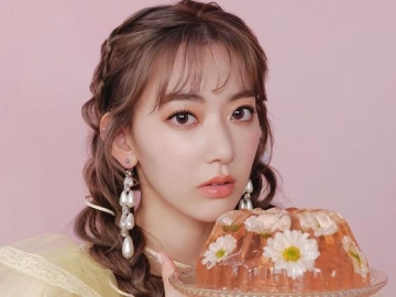 Sakura Eks IZ*ONE Kembali, Knetz Bahas Alasan Idol Populer Jepang Pilih Promosi Korea