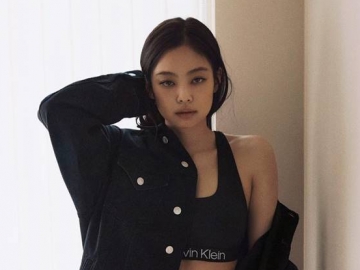 Tampil Simpel, Sikap Jennie BLACKPINK di Bandara Curi Perhatian