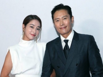 Momen Langka, Lee Byung Hun Gandeng Sang Istri Lee Min Jung di Pesta Oscar di LA