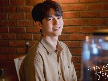 Bikin Meleleh, Ong Seung Wu Menjelma Jadi Barista Tampan di 'How About a Cup of Coffee?'