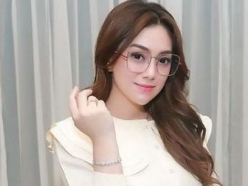  Celine Evangelista Punya Pacar Baru Sebelum Ceraikan Stefan William