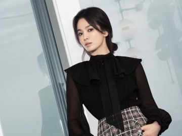 Song Hye Kyo Beri 'Kecupan' Jelang Penayangan Perdana 'Now, We Are Breaking Up'