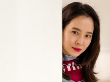 Bikin Geger, Song Ji Hyo Pangkas Rambutnya Jadi Super Pendek Mirip Pria