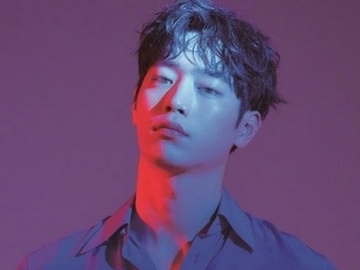 Seo Kang Joon Pamer Rambut Pendek Jelang Wamil dan Ucapkan Selamat Tinggal ke Fans