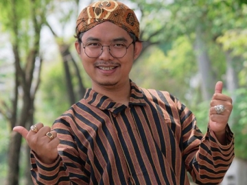 Hari Guru Nasional, Dodit Mulyanto Singgung Soal Gaji Besar Hingga Etika