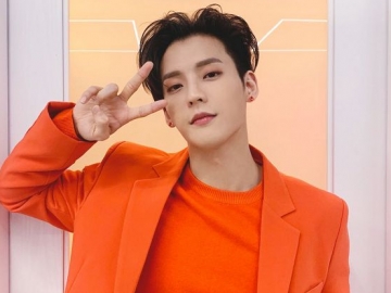 Sempat Kurusan Akibat COVID 19, Minhyuk BTOB Pamer Otot Tubuh Sempurna di Majalah