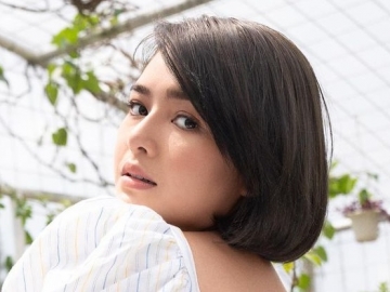 Pakai Gaun Mini, Amanda Manopo Pose 'Enggak Banget' Malah Banjir Pujian