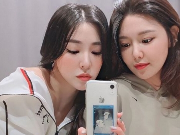 Adu Seksi Bareng Tiffany di MAMA 2021, Sooyoung Berharap Mnet Mau Reunikan SNSD Tahun Depan