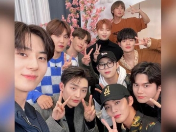 Gagal Tampil Bareng di Acara Live, Begini Ngenesnya Kim Jae Hwan Tonton Wanna One di MAMA 2021