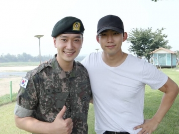 'Dilangkahi' Maknae meski Konfirmasi Punya Pacar, Taecyeon 2PM Tulis Pesan Haru ke Chansung