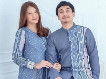 Raditya Dika Tak Sengaja Pakai Baju Anissa Aziza, Malah Hal Ini Bikin Heran