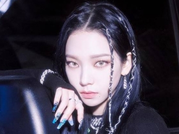 Gaun Sama Persis, Intip Gaya Karina aespa & Idol Cantik Ini yang Tampak Beda di KBS Song Festival