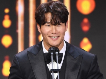 Kim Jong Kook Ceritakan Momen Kocak Ekspresi Berubah Drastis di SBS Entertainment Awards 2021