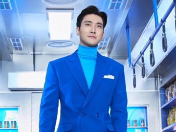 'Urat Malu' Hilang, Choi Siwon Super Junior Pamer Jadi 'Spider-Man' di Bioskop!