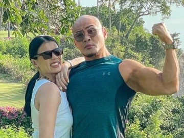 Momen Rayakan Natal Biasa Dijadikan 'Masalah', Pacar Deddy Corbuzier Justru Tuai Decak Kagum