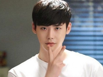  Lee Jong Suk Donasi Untuk Kaum Miskin